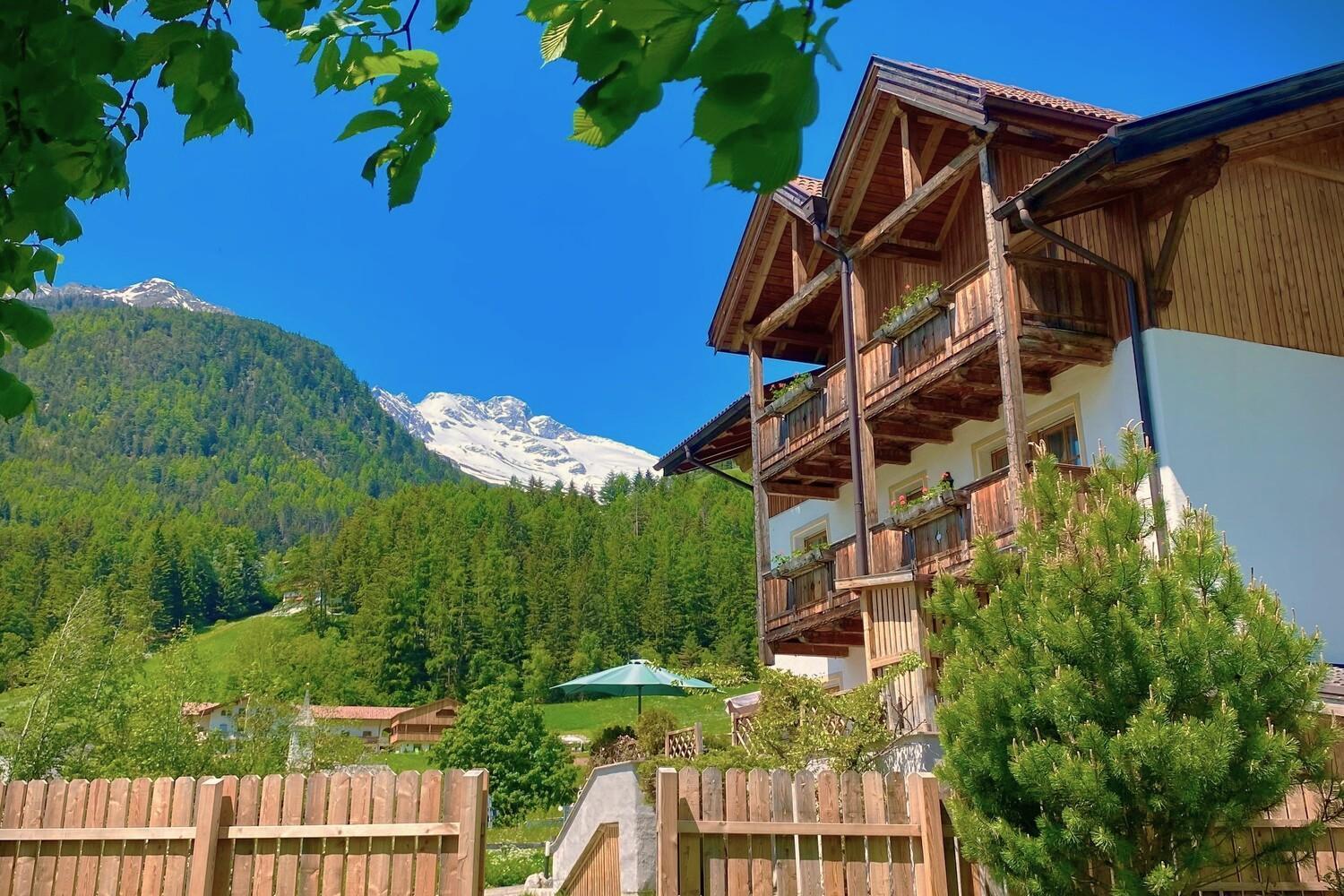 Apartments & Wellness Loefflerblick Кадипьетра Экстерьер фото